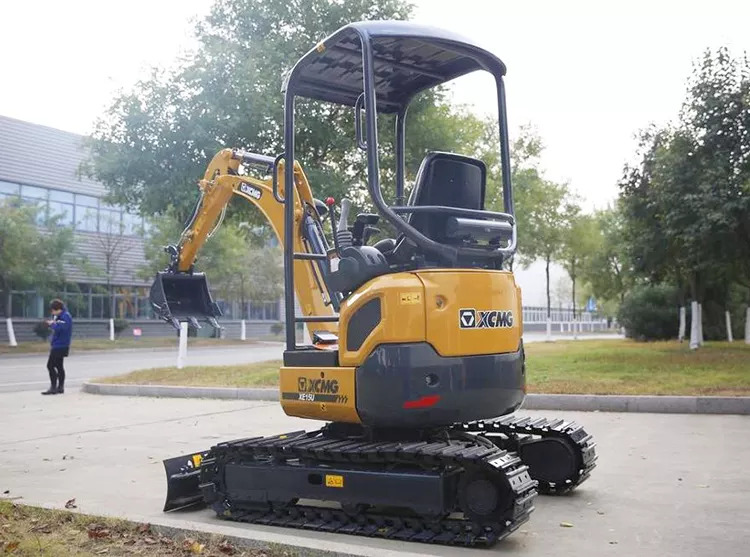 Гусеничный мини-экскаватор XCMG XE15U