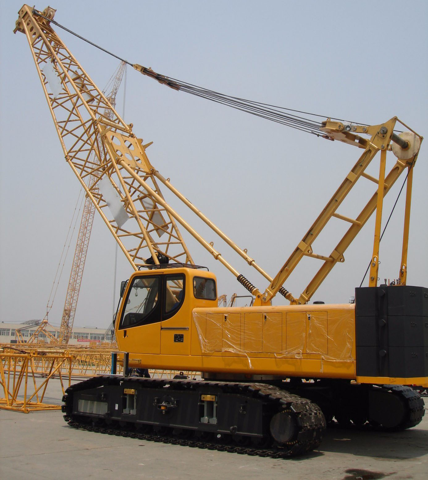 Гусеничный кран XCMG XGC100-I