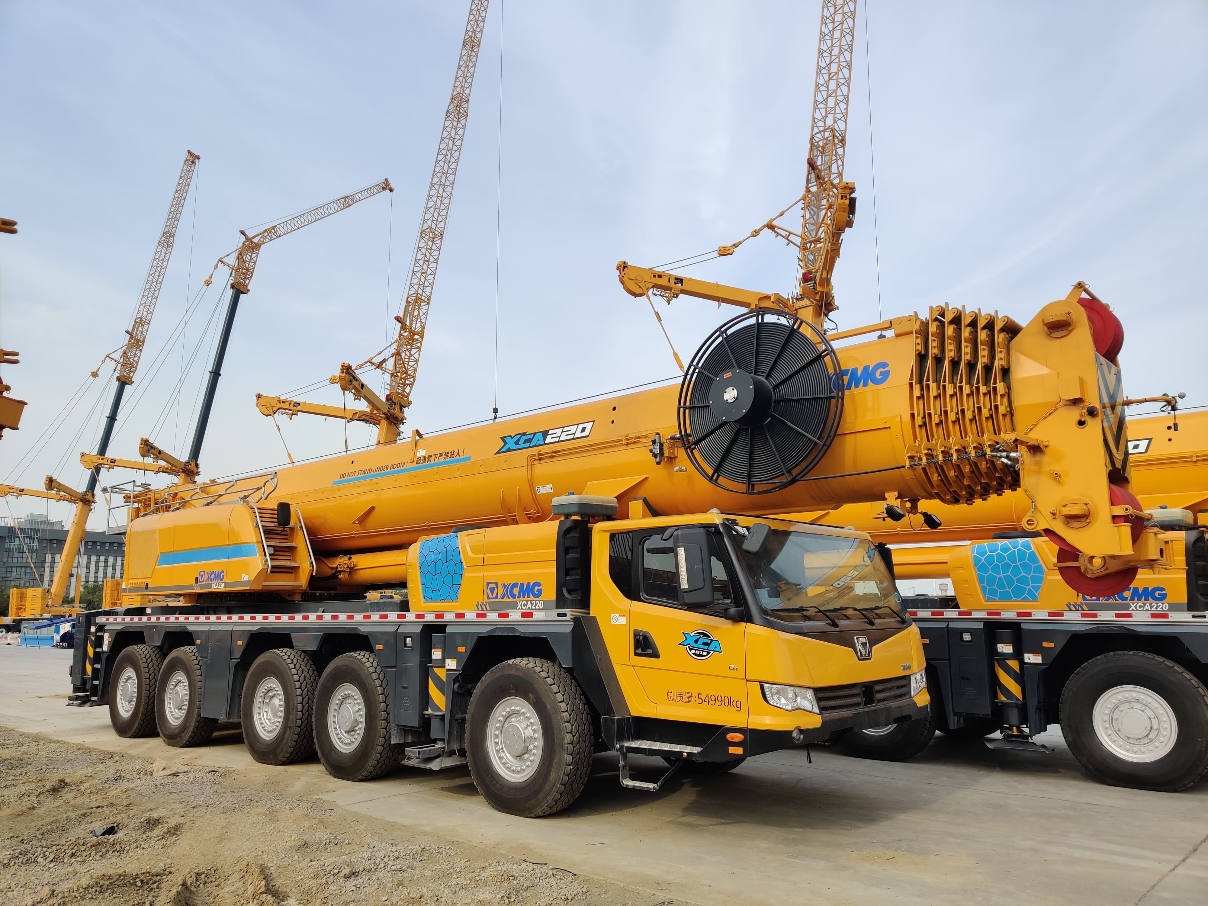 Внедорожный автокран XCMG XCA220_S