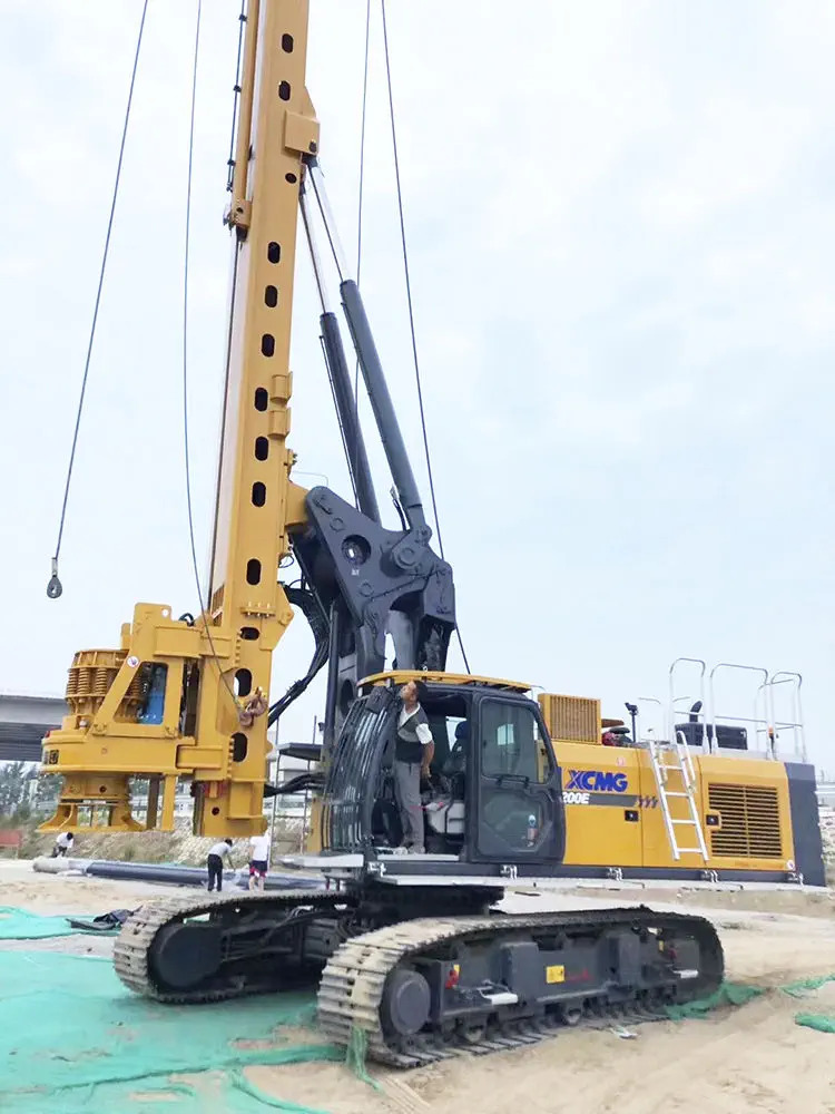 Буровая установка XCMG XR200E