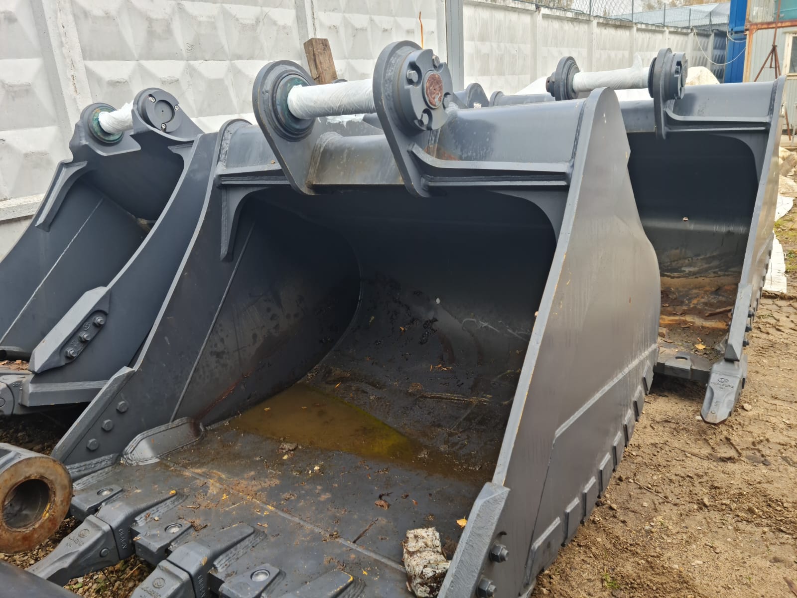 Ковш для экскаватора XCMG XE370 (2.1 м³)