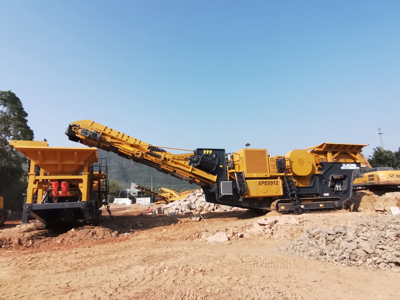 Щековая мобильная дробилка XCMG XPE0912
