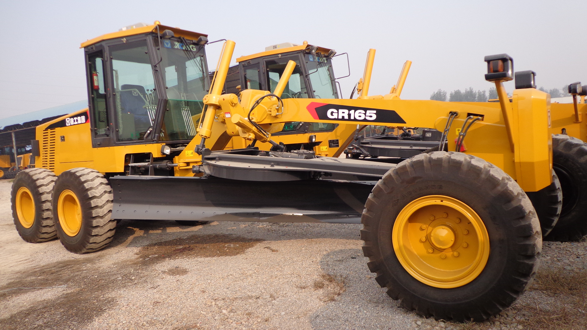 Грейдер XCMG GR165