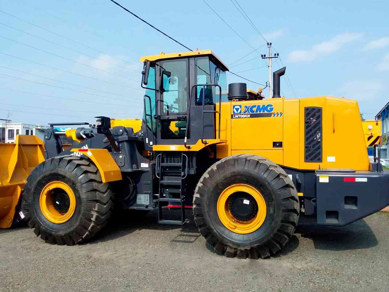 Фронтальный погрузчик XCMG LW700KN