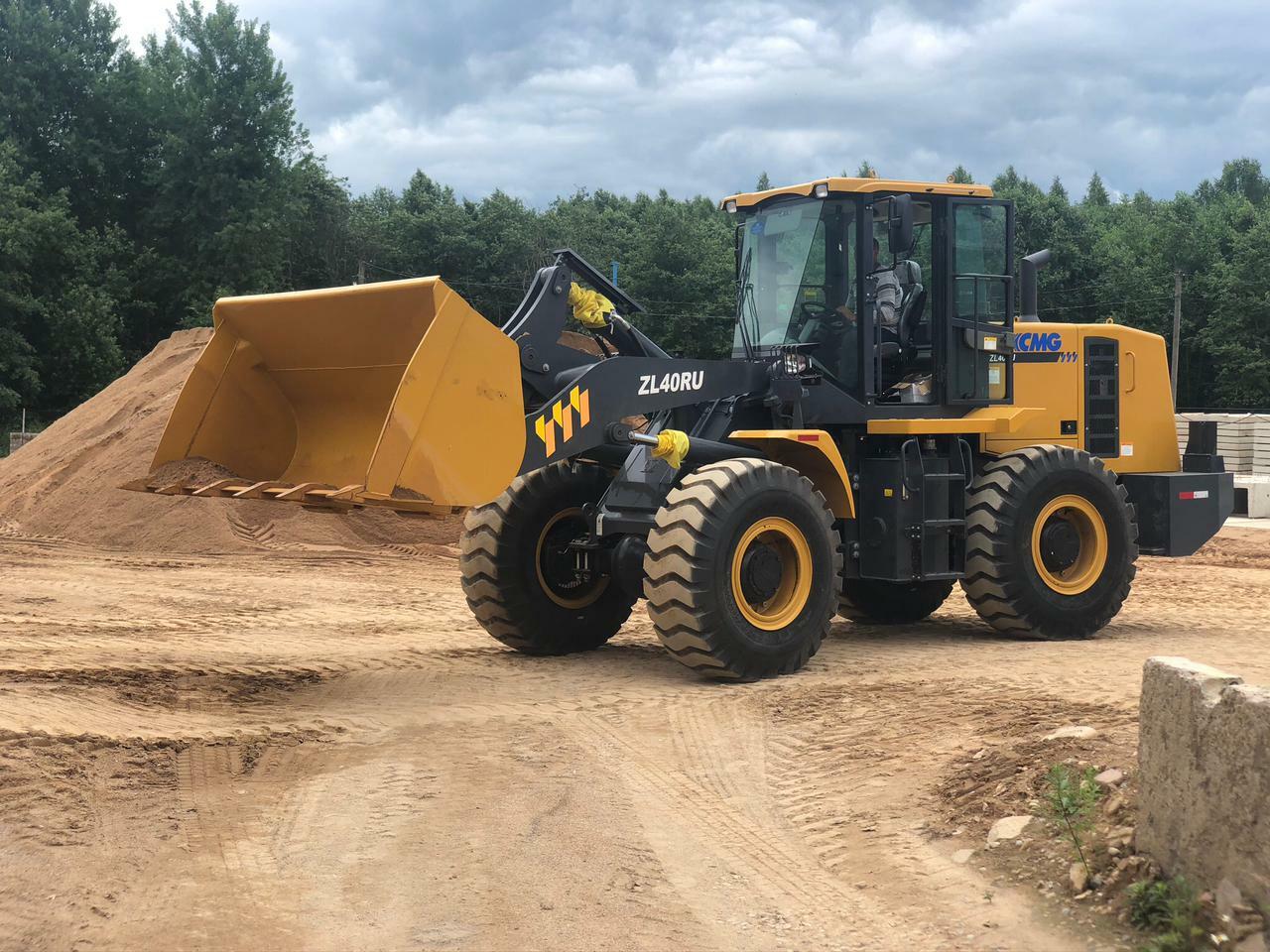 Фронтальный погрузчик XCMG ZL40RU