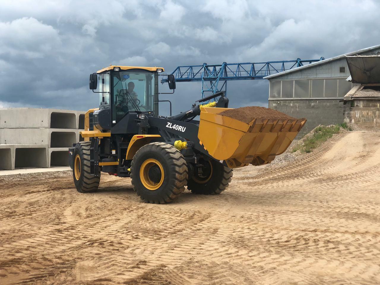 Фронтальный погрузчик XCMG ZL40RU