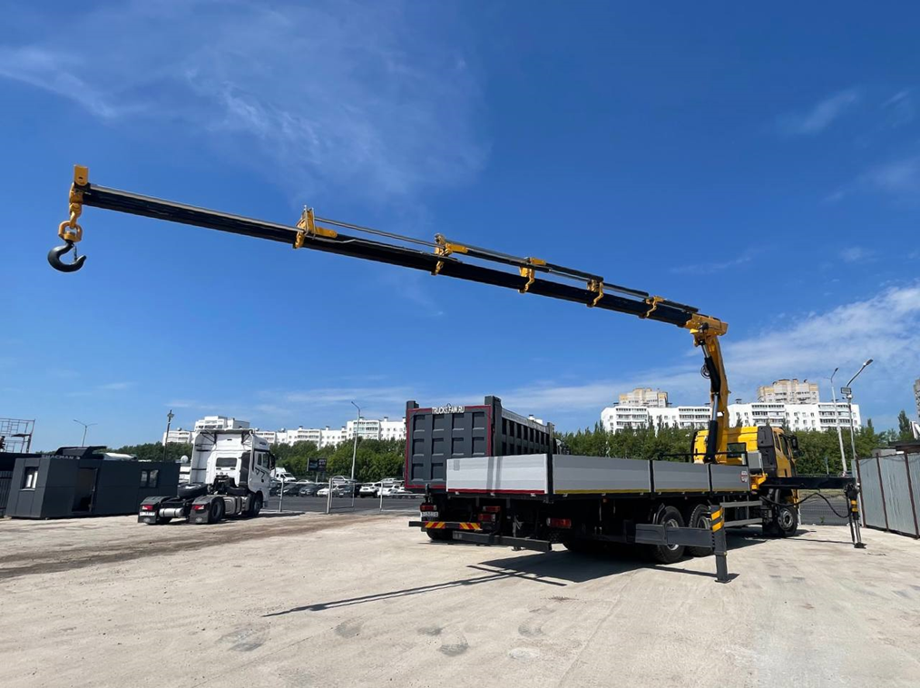 FAW CA3250 с КМУ XCMG SQZ 160